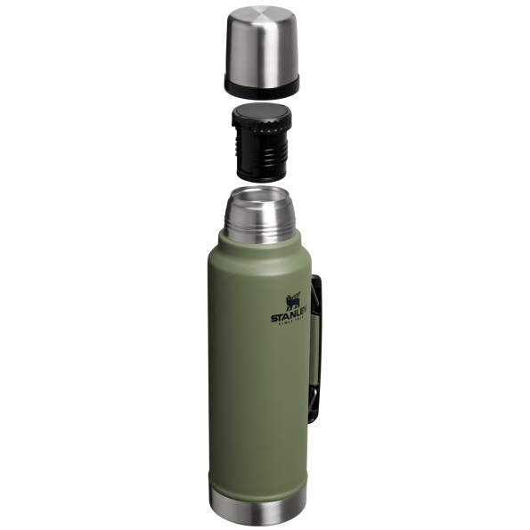 Stanley Legendary Classic Vacuum Bottle 1.5 QT In Dried Pine Green